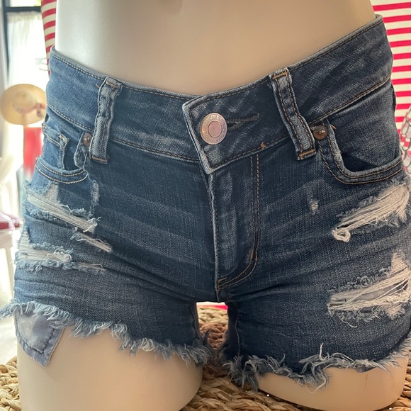 American Eagle Shorts - Picture 2 of 4
